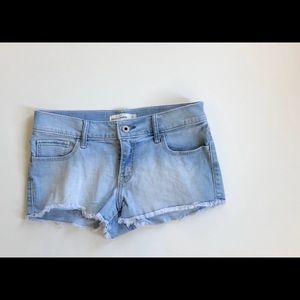 Abercrombie jean shorts light wash blue size 16